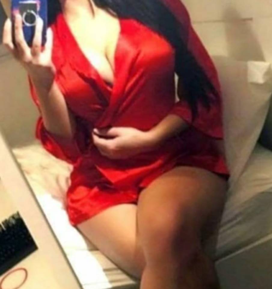 Bakırköy Escort Selda İle Kalbinizi Kazanacak Zevk